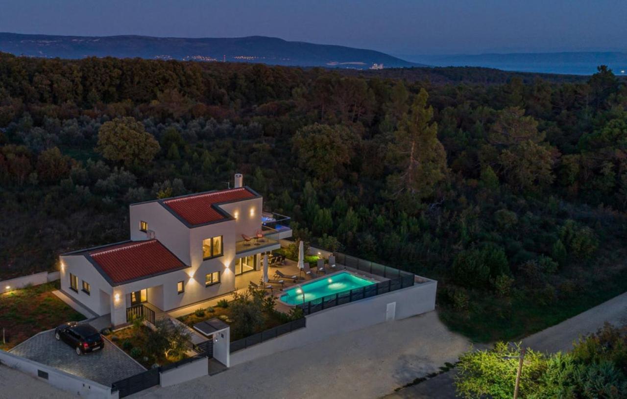 Villa Izabel With Hot Whirpool Krnica Buitenkant foto